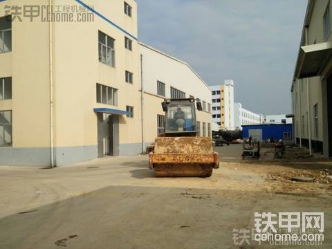壓路機！