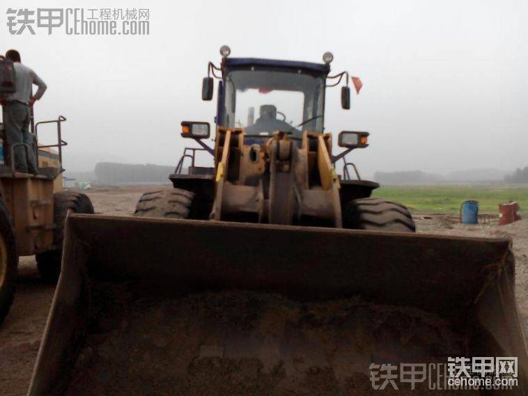 就是这个龙工855
