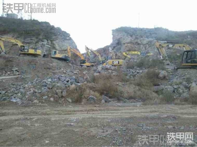 這是老家礦上排隊加油
