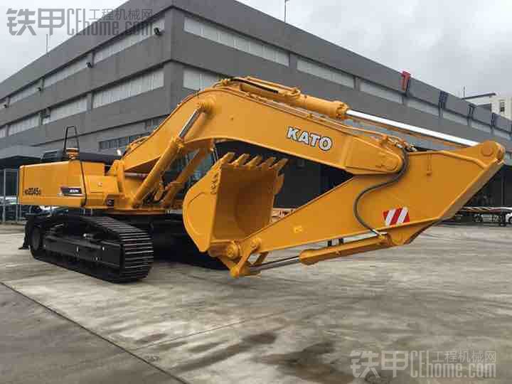 全新加藤hd2045漂亮吗?那屁屁真想摸摸!