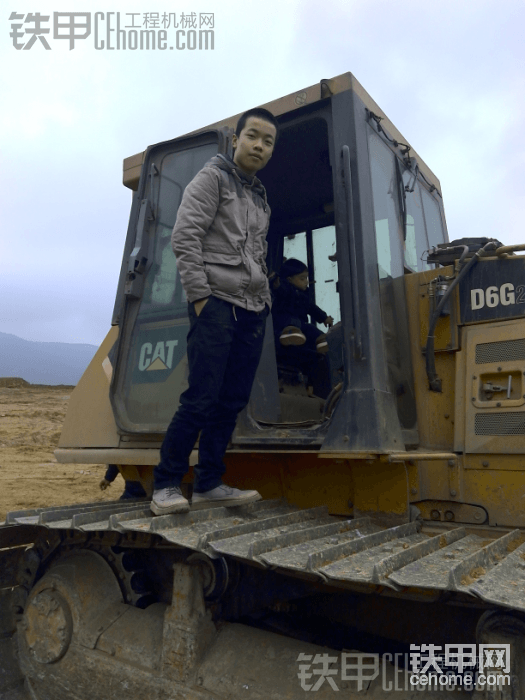 老爸的卡特推土機(jī)
