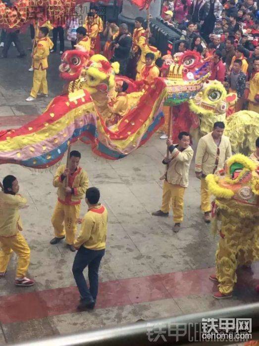 我拿尾巴，哈哈
