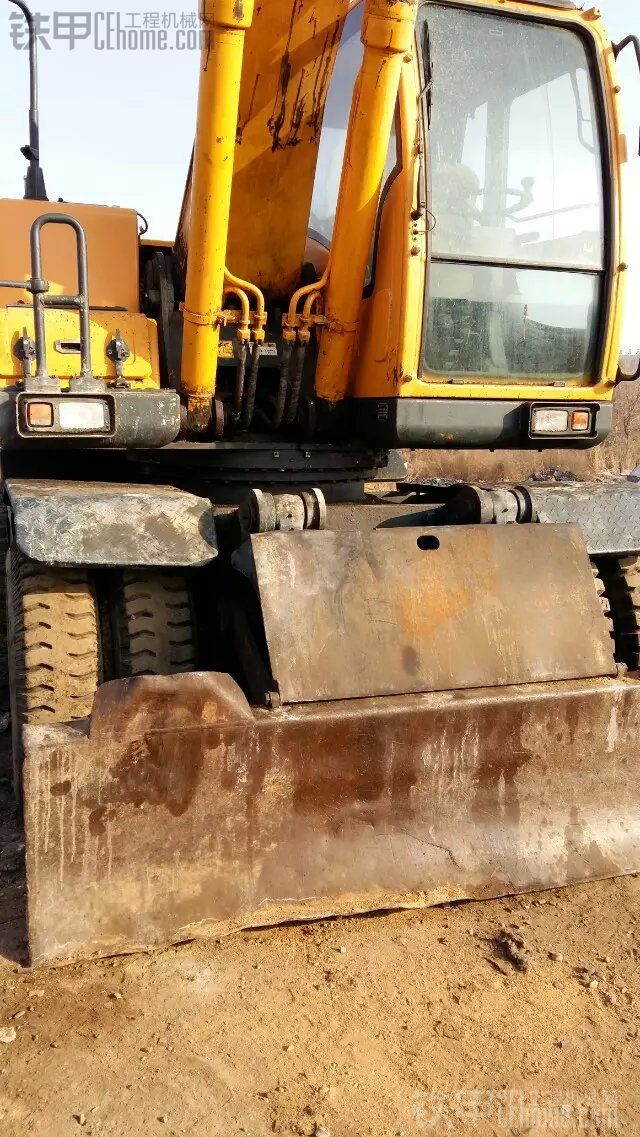 现代 轮挖R210W-9 二手挖掘机价格 35万 6000小时
