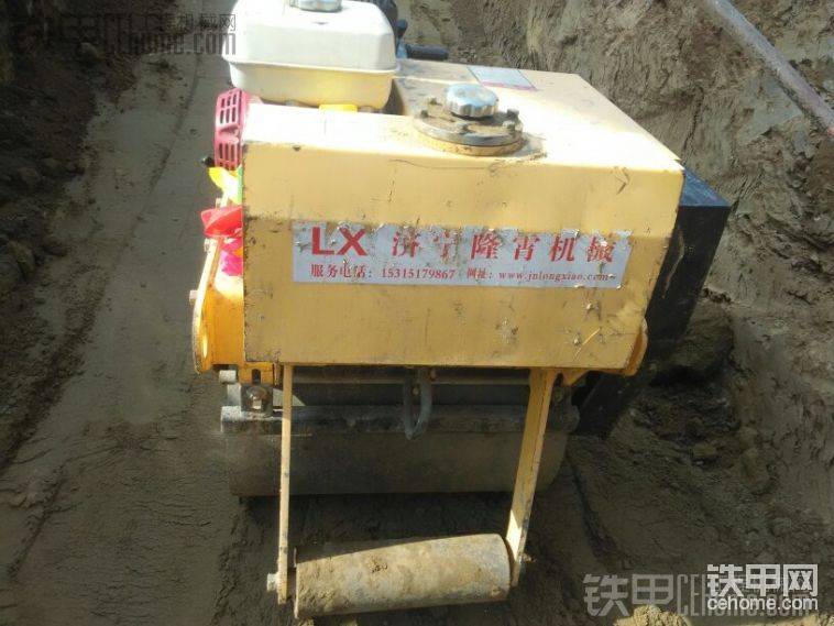 液、壓油箱
