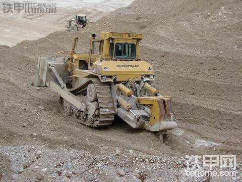 CAT D9L