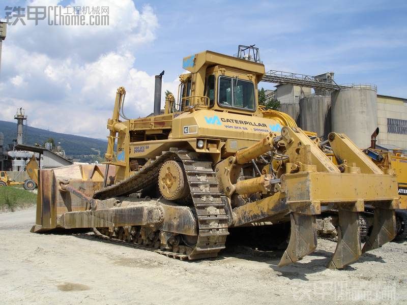 CAT D9L