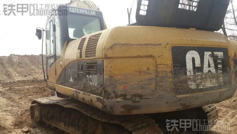 卡特彼勒 CAT320D 二手挖掘機(jī)價(jià)格 39萬 5600小時(shí)