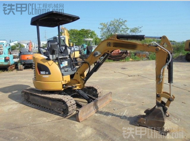 CAT302的寬度