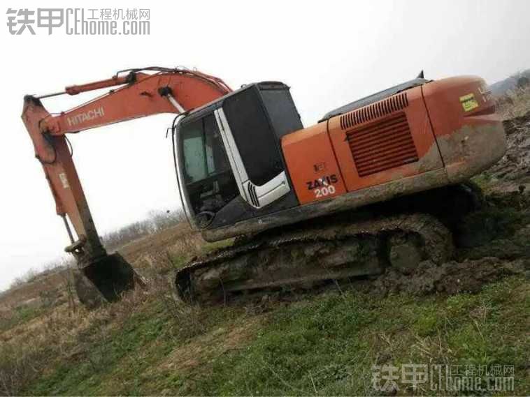 跪求高手來鑒定日立200-3的車況！