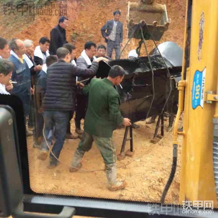 這是我舅公，婆婆的哥哥，
