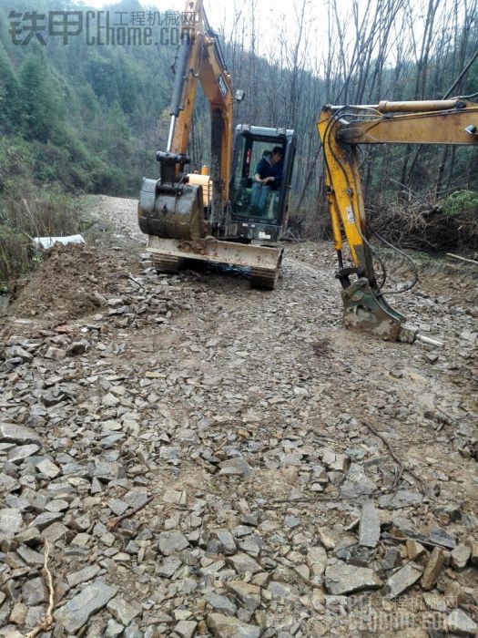 鄉(xiāng)村道路3.5米的路面甲友們看看