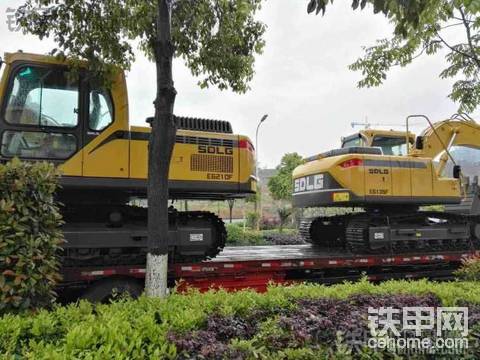 提機啦提機啦。 山東臨工135