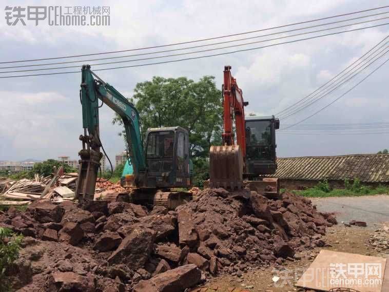 我這里、整個(gè)鎮(zhèn)只有我才有鐵甲貼、附近的鎮(zhèn)也沒有、哈哈哈