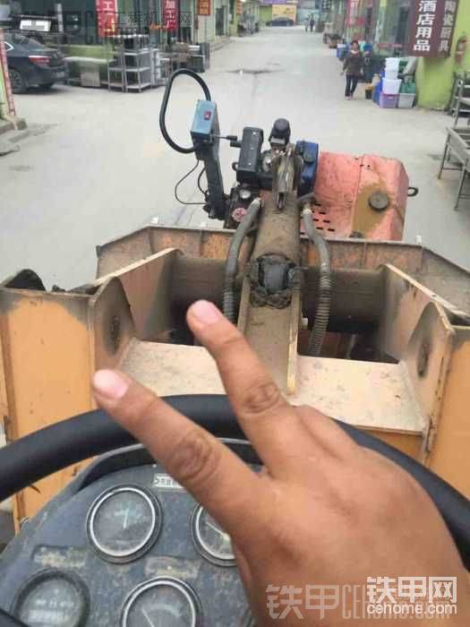 開裝機