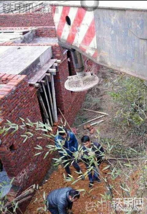 杠杠的起吊雜技