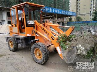 看铲斗就知道行情了