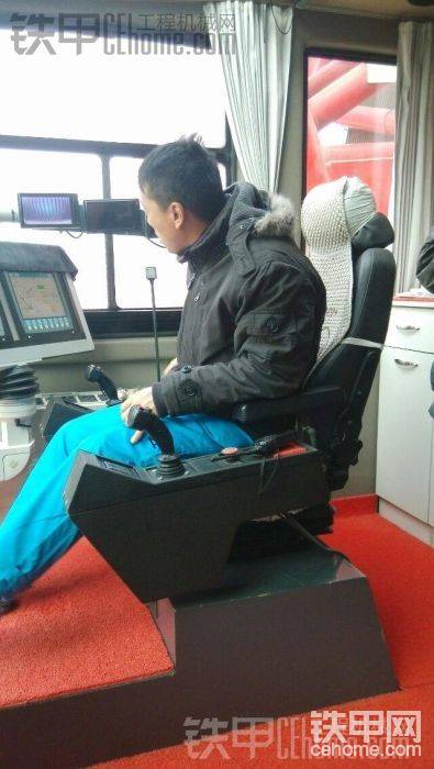 o(╯□╰)o駕駛室有這樣豪華的么？
