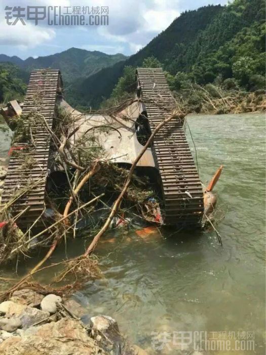 連夜暴雨，災(zāi)情甚是嚴(yán)重，砸蛋了