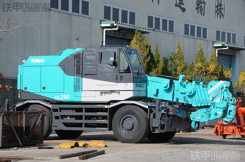 神钢rk250-8 (25t吊)