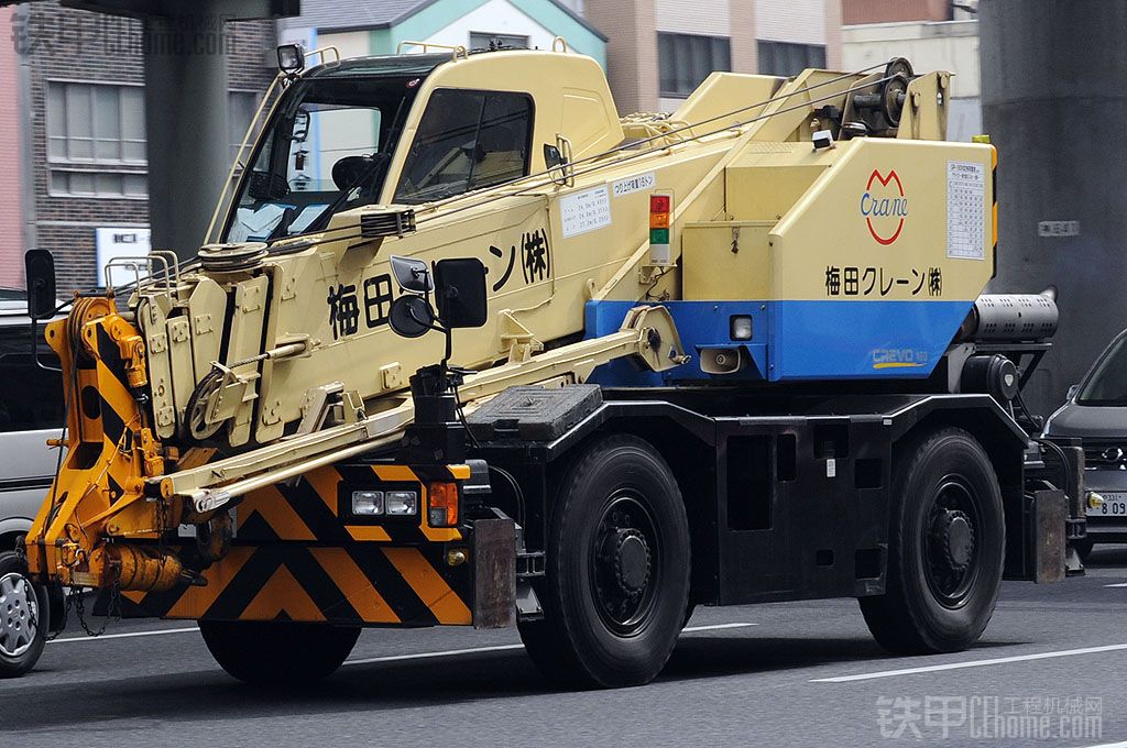 日本起重機(jī)雜圖之三。。。。。。城市輪胎起重機(jī)