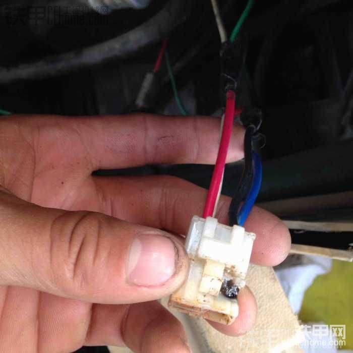 为什么会烧成这样呢？