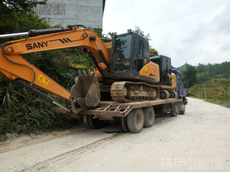 自改前四后八拖車