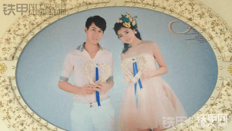 這是我和夫人去年拍的
