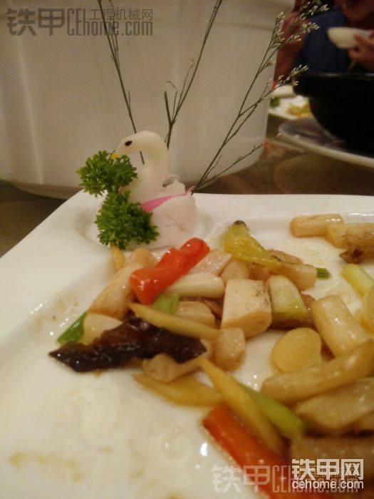 晚餐高大上，不僅美味還有藝術(shù)，
