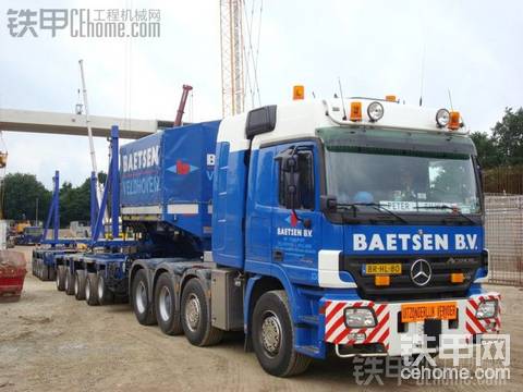 Mercedes-Benz&#160;Actros&#160;4160&#160;拖车运输横梁