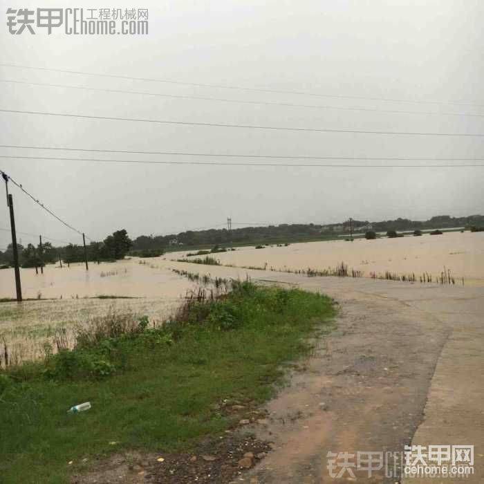 在自然面前，人類真渺??！