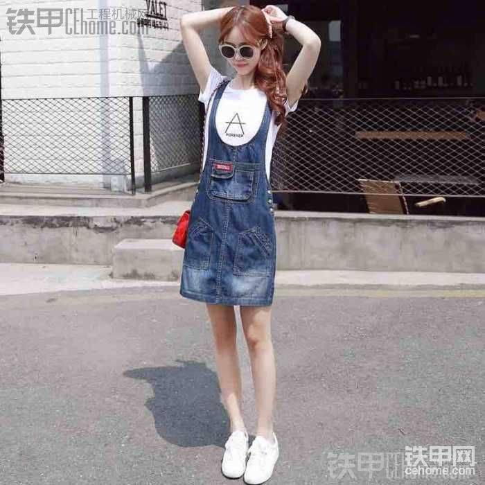 馃槃馃槀，別人的媳婦兒。