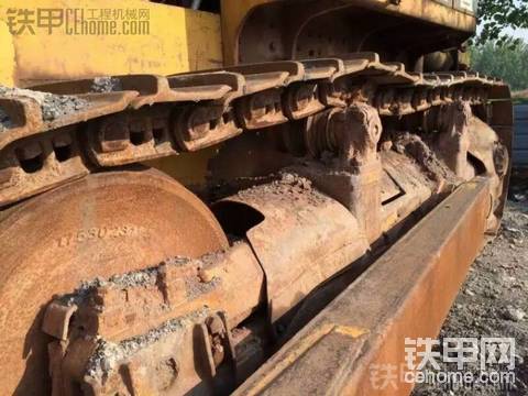 山推 SD32 二手推土機價格 17萬 8600小時