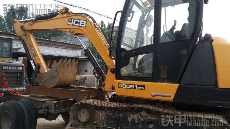 jcb