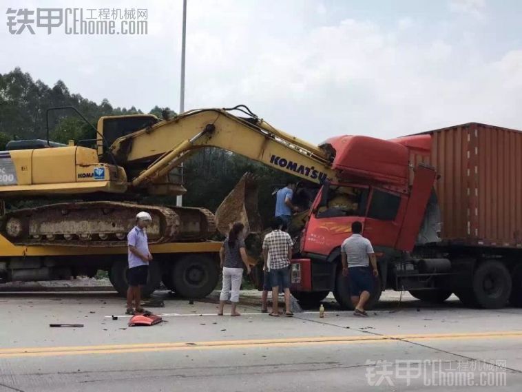 吓死人了，哪位甲友的车