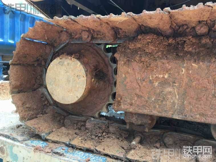 行走馬達(dá)兩邊新的一邊鏈條新的 大中小臂油缸有封新的  多路閥排簫有封新的不漏油