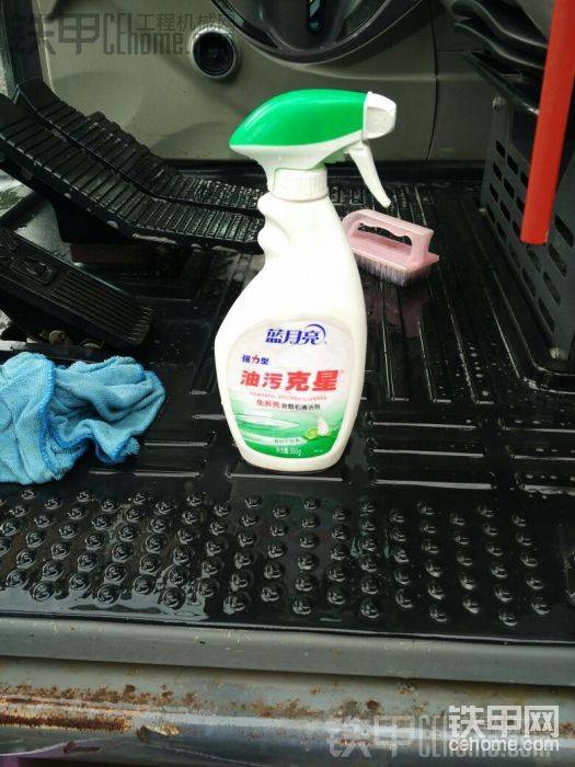 打打廣告 除油效果一般般 沒有車亮好 不過洗洗內(nèi)飾還是可以