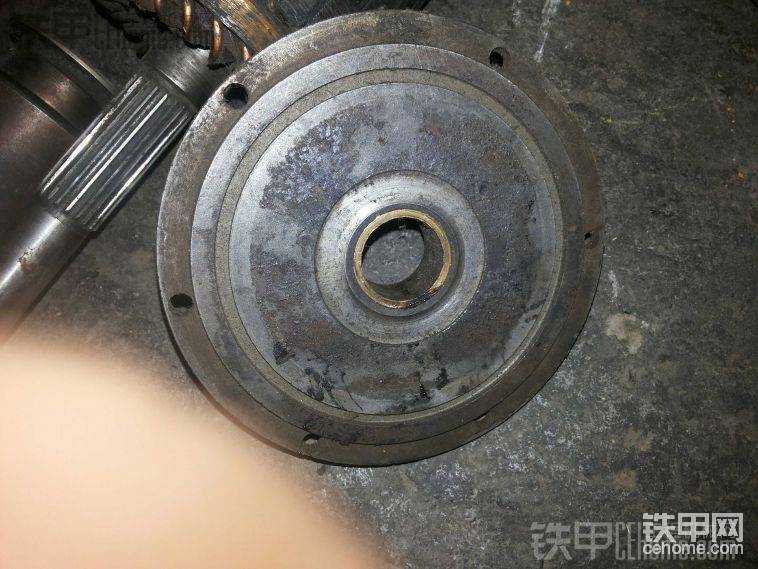 馬達(dá)中間鑲銅套處