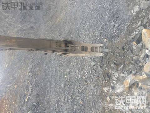 打炮頭的老師傅進來看看