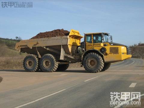 VOLVO&#160;A40E&#160;FS&#160;铰链式自卸车