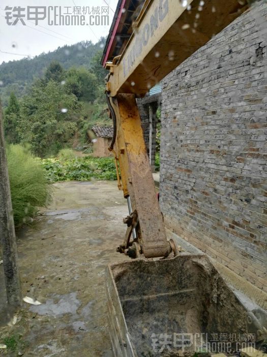 没路只好走人家院坝里过了