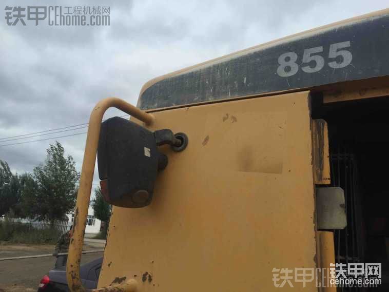 柳工的車(chē)漆就不如龍工