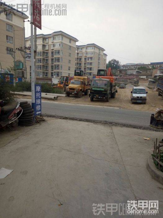 徐工60跟我放在一起真是无语了
