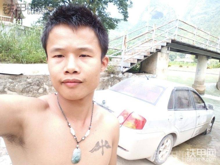 今天休息天气好。洗车加游泳
