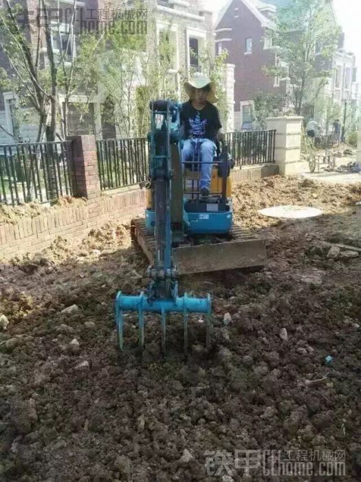 合肥微挖出租租赁 微型挖掘机 微型小小挖租赁