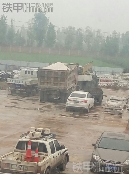 德龙6×4自卸车