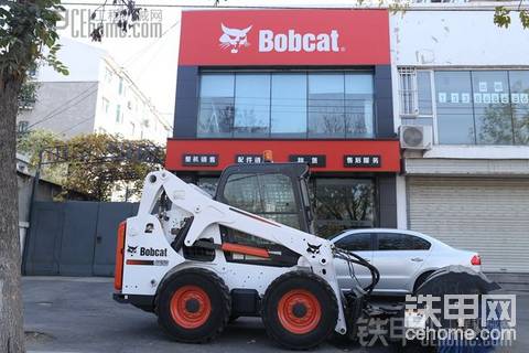 【圖文】山貓滑移裝載機(jī)遼寧巡回路演沈陽(yáng)站紀(jì)實(shí)