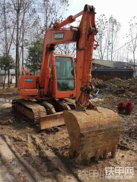 斗山80挖機