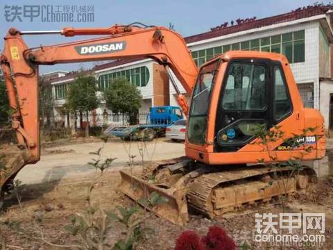 斗山80挖機