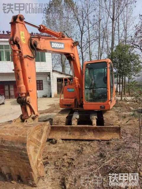 斗山80挖機