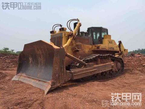 小松D475、卡特D11實(shí)拍美圖